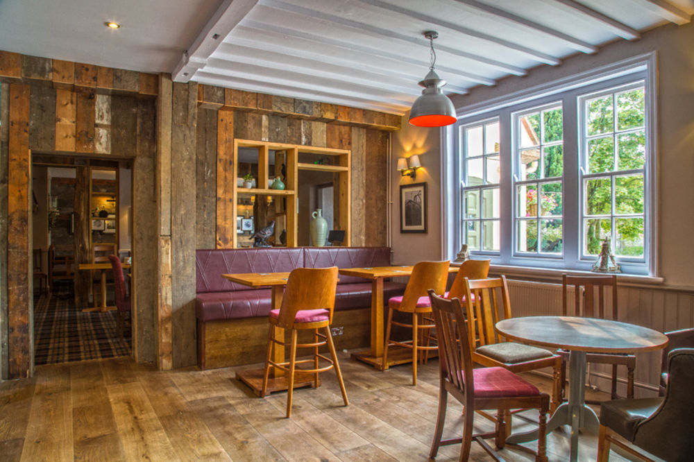The Poacher Inn Hook  Exterior photo