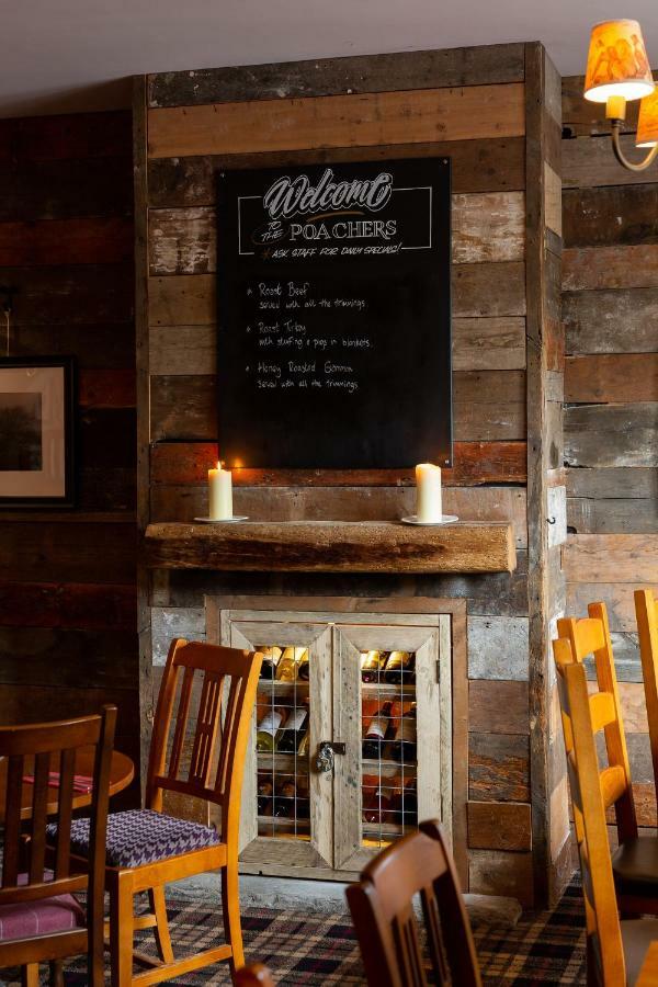 The Poacher Inn Hook  Exterior photo